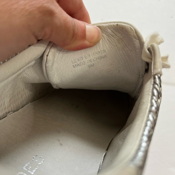 J Slides NYC Leather Sneakers White Silver Size 9 - Picture 8 of 8